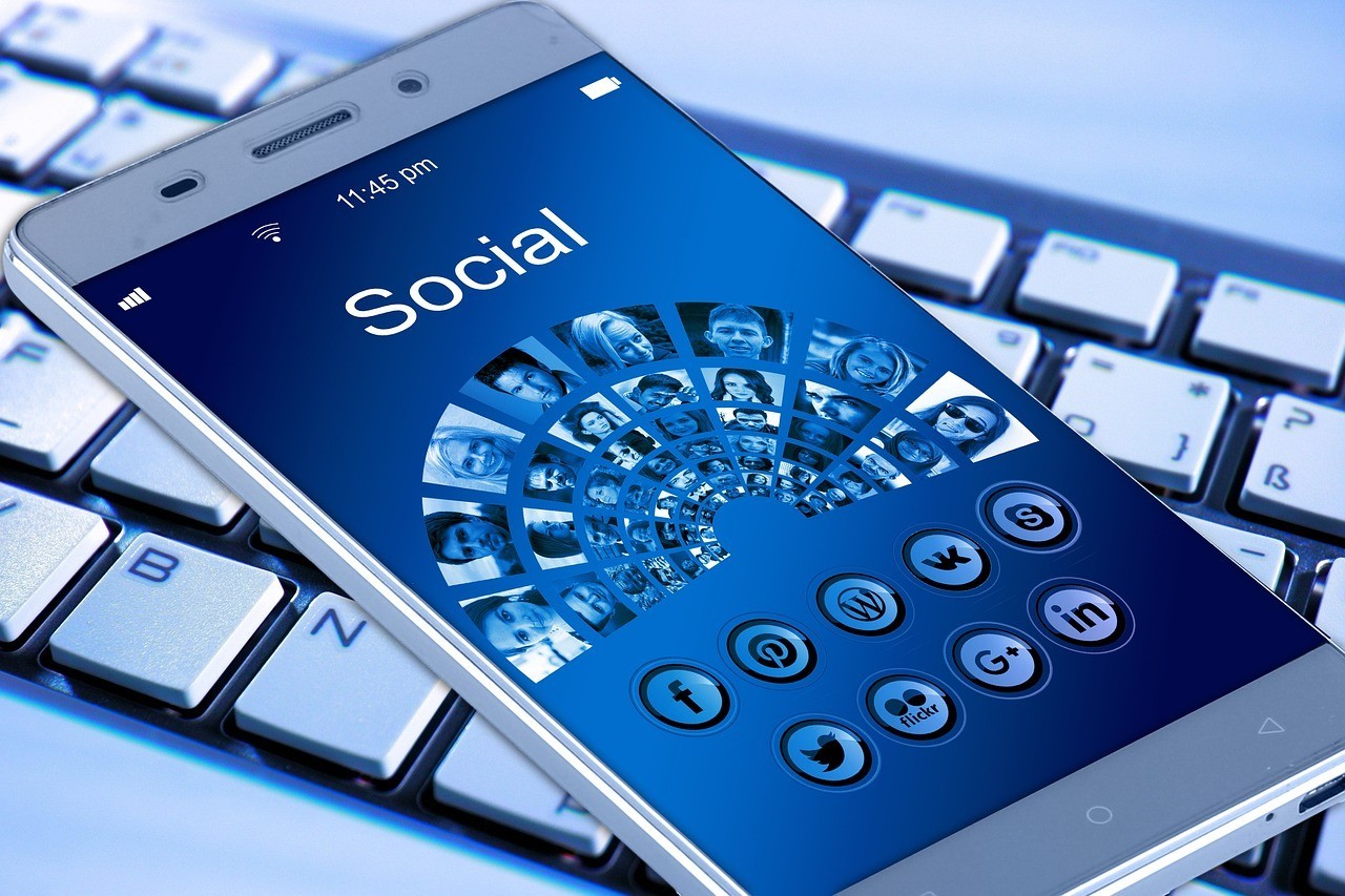 Social Media Communication for Restaurants