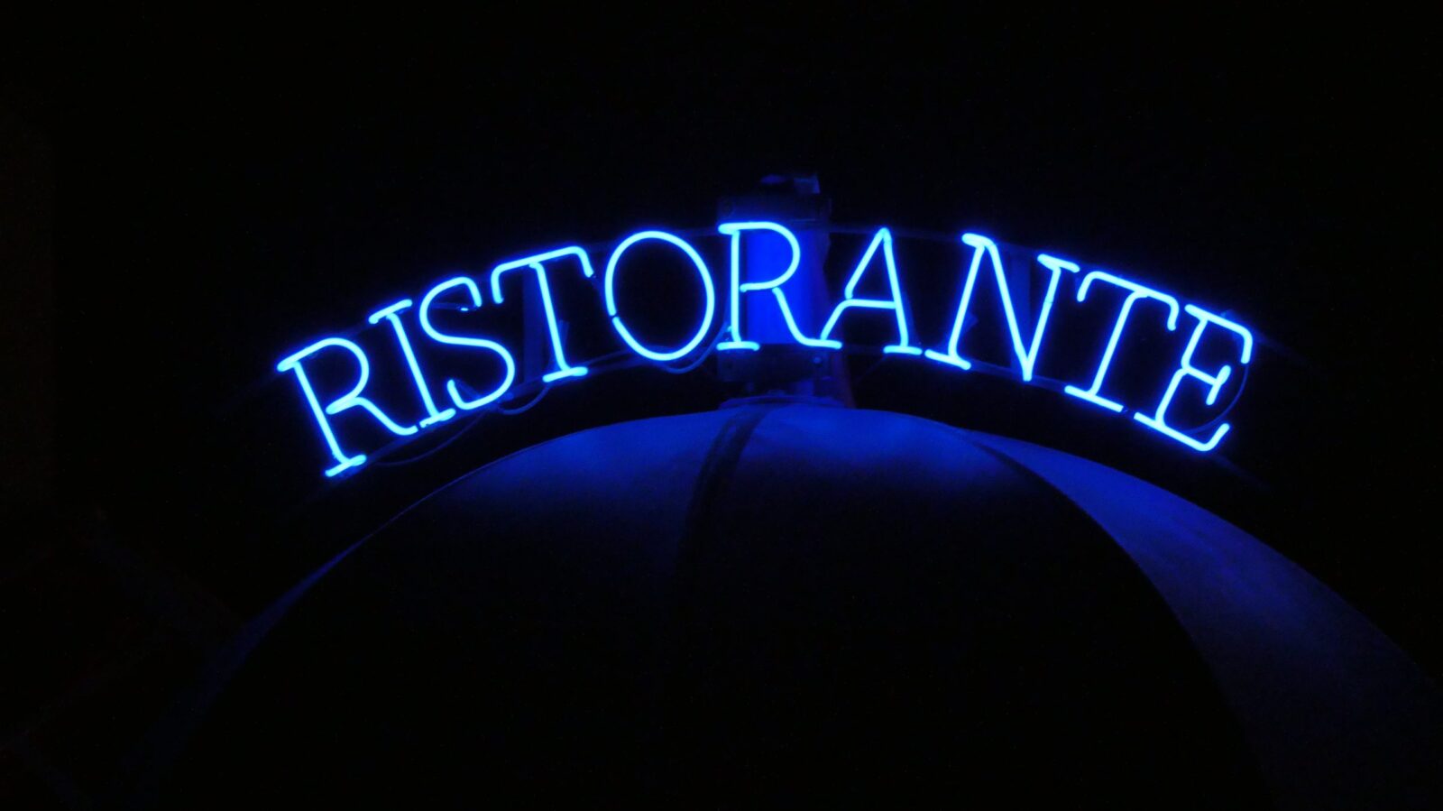 Types of Restaurants: Let's Discover Them